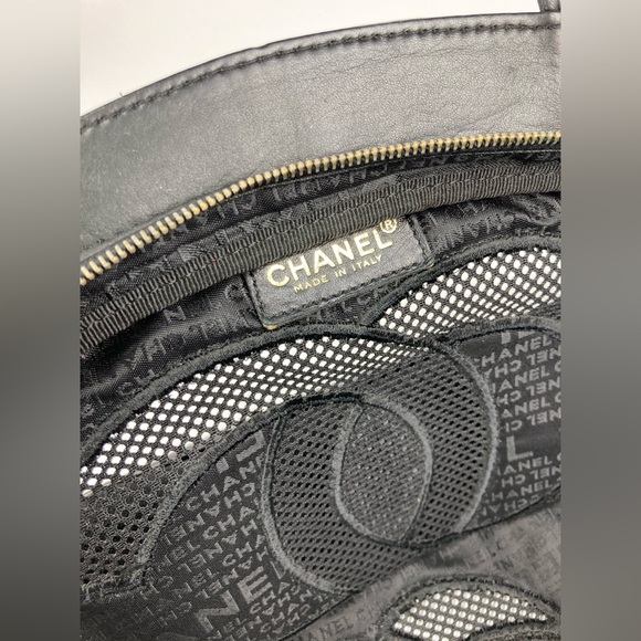 Chanel Black Woven Linen and Leather CC Logo Cut Out Tote Bag - Picture 6 of 9
